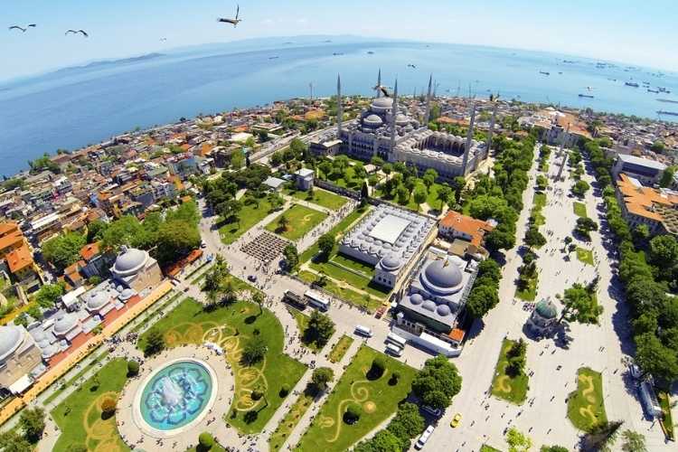 Sultanahmet: A Hub of Art and Culture