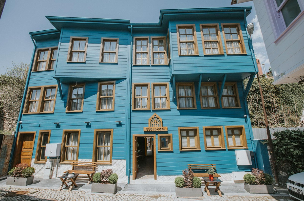 The Wooden Ottoman Houses of Sultanahmet: How They Were Built and What It Is Like to Stay in One